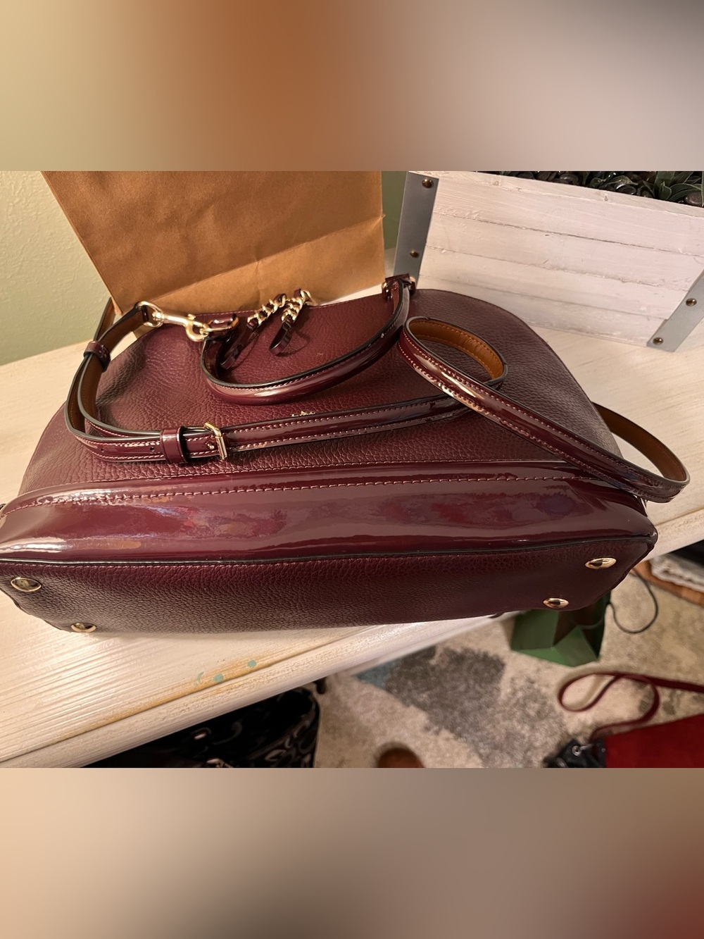 Coach Sierra Satchel Pebbled and Patent Leather in Oxblood Excellent Condition - Picture 8 of 12
